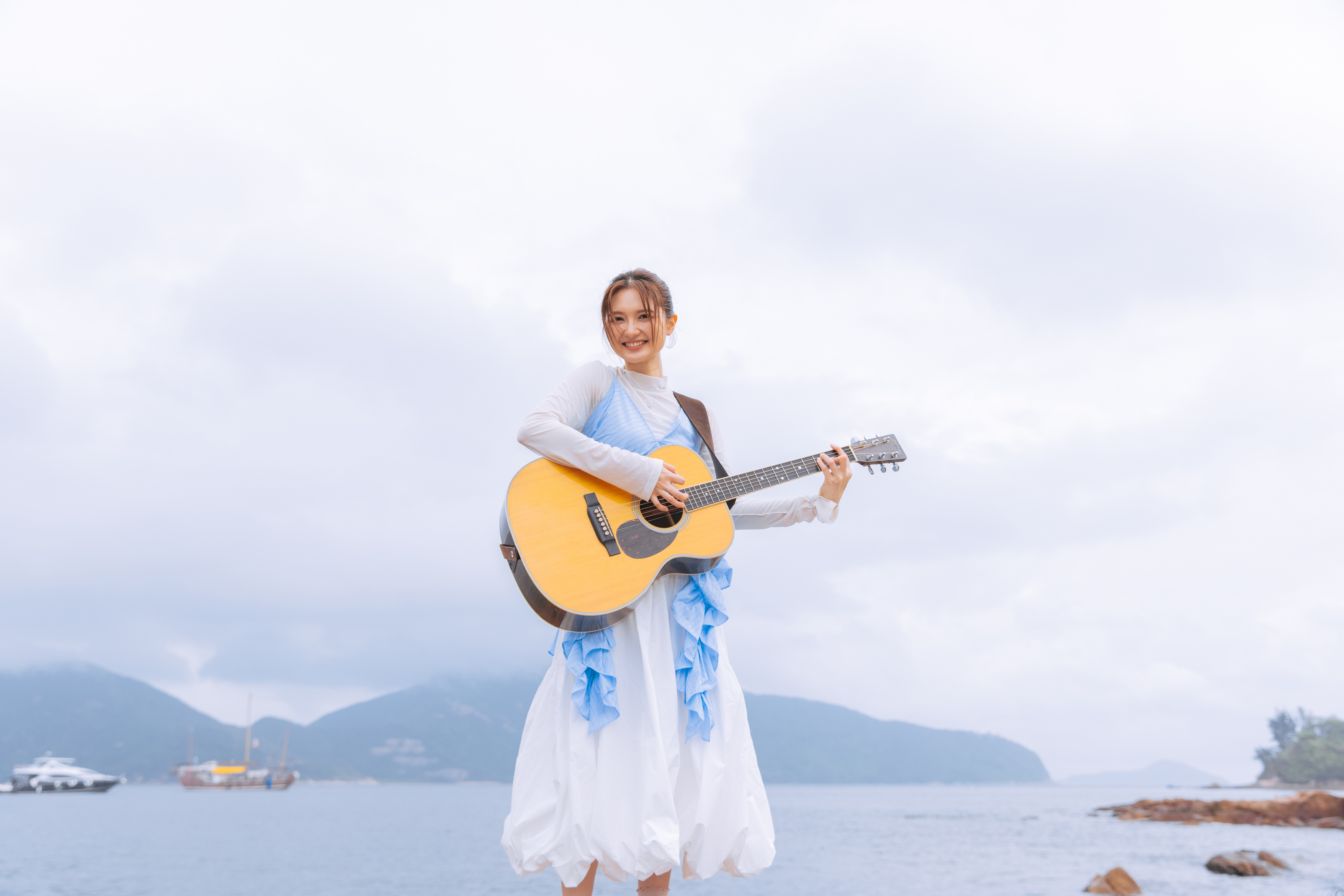 Cath 黃妍〈告白前先看天氣預報〉首與 Tim Lui 合作：「份詞好少女！」