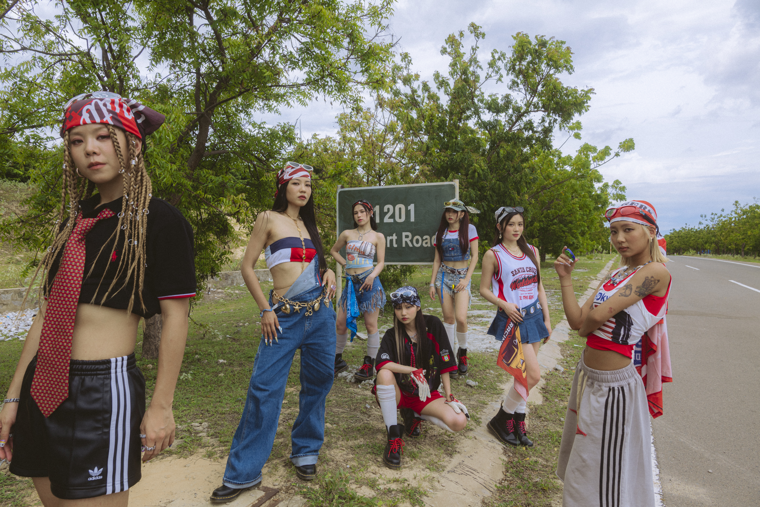 新歌互相貫穿越南拍 MV 夠「戲」勢，COLLAR 首推 EP 帶樂迷見證經歷