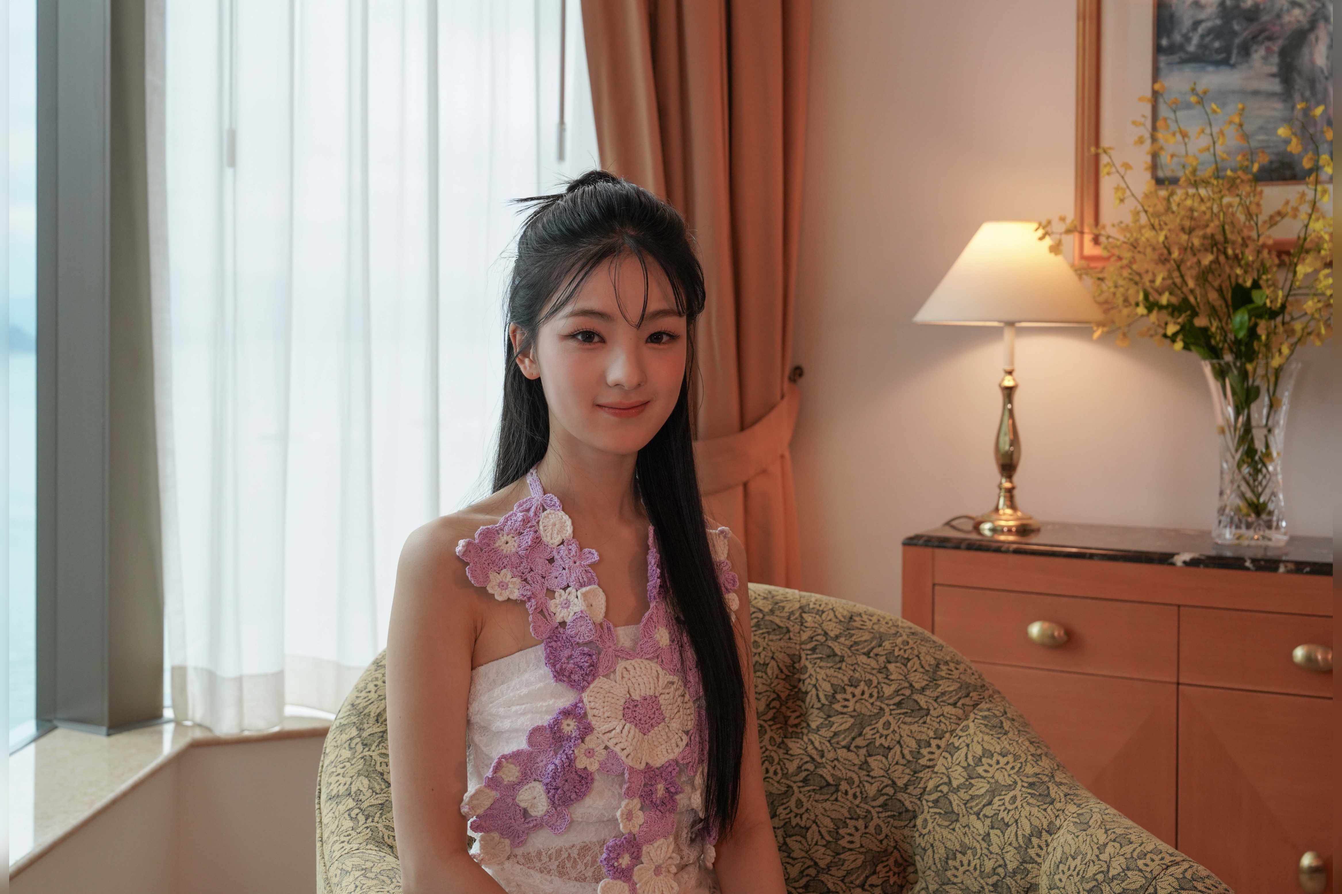 【英語版】Gyubin praised the cuisine of H.K. and announced the plans to release her first EP next year!
