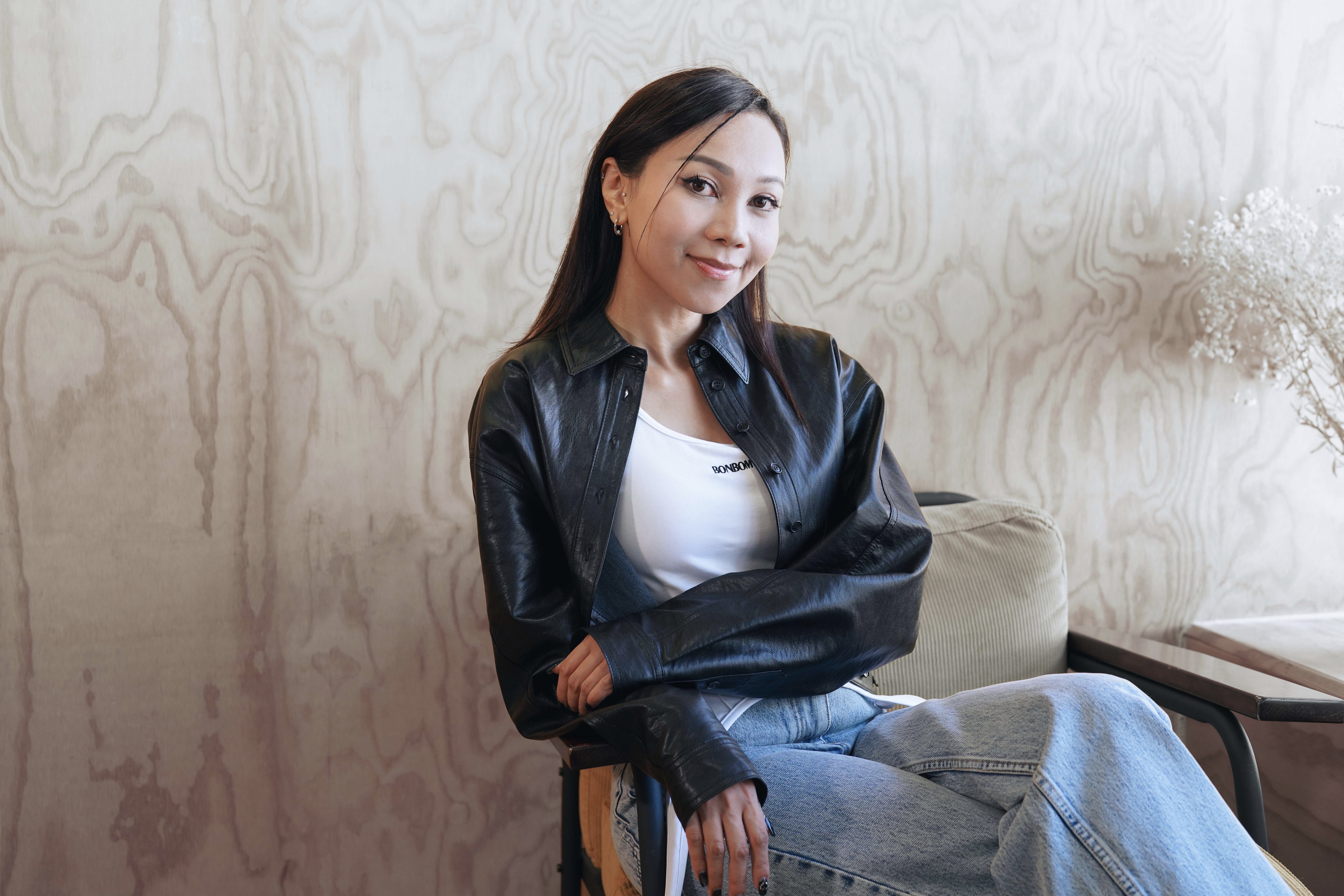 這應該是本年度最強大的概念專輯 — AGA《Writer’s Block》房客故事環環相扣，每個房間藏住你、我、她的經歷